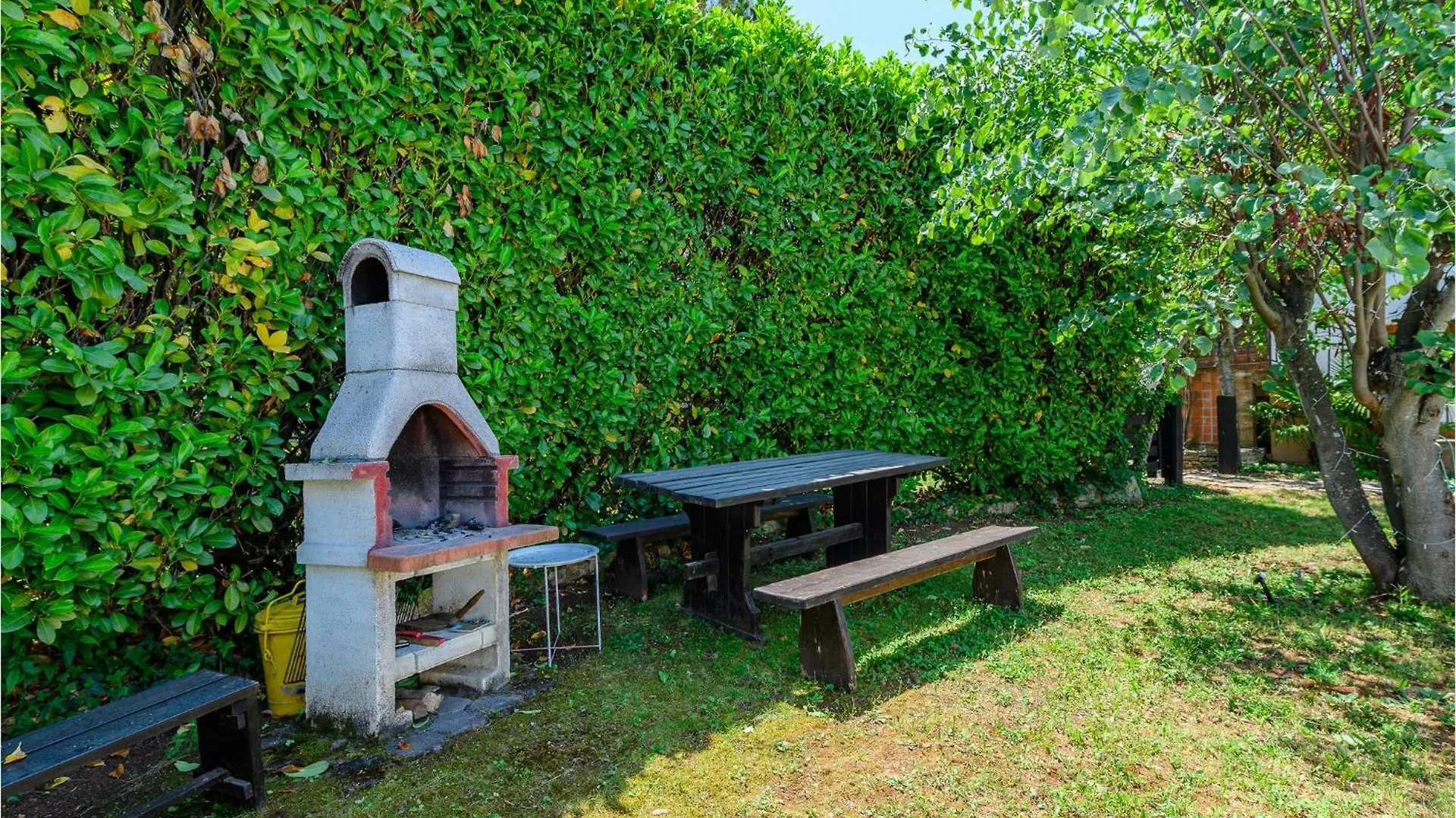 Lovely Apartment In Rovinjsko Selo With Kitchen
